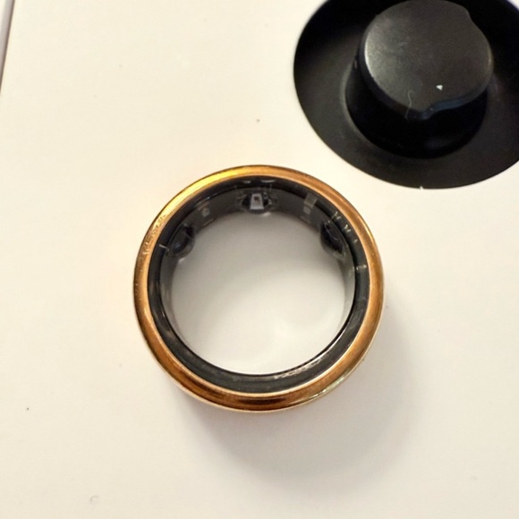 Oura Rose Gold Smart Ring size 7 - Picture 6 of 8
